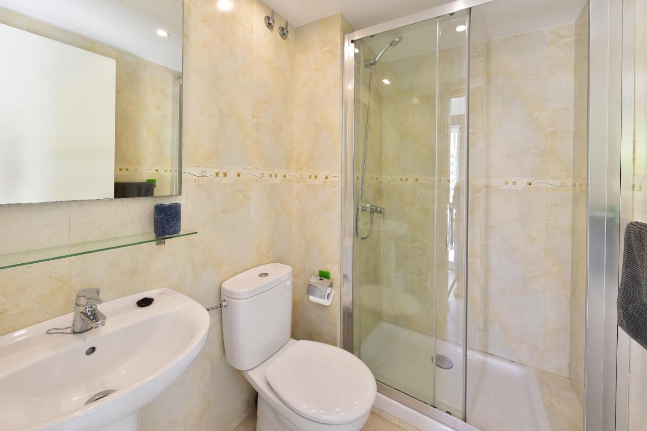 Apartamento Luminoso En El Centro De Кадакес Екстериор снимка