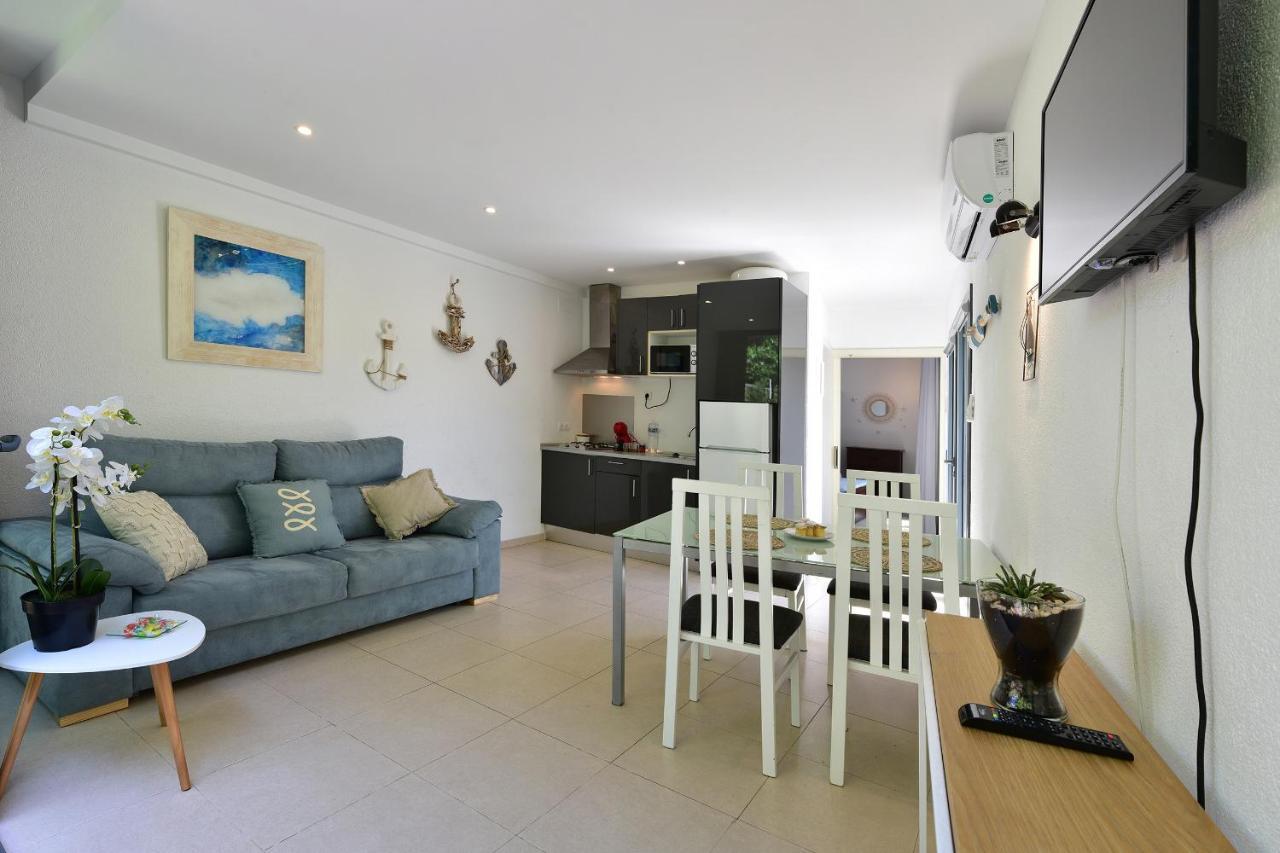 Apartamento Luminoso En El Centro De Кадакес Екстериор снимка